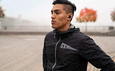 JBL Under Armour True Wireless Flash X In-Ear-Sport-Kopfhörer in Schwarz – Kabellose Ohrhörer mit Freisprecheinrichtung – Bis zu 50 Stunden Akkulaufzeit – Inkl. Ladecase - Geschenkapp