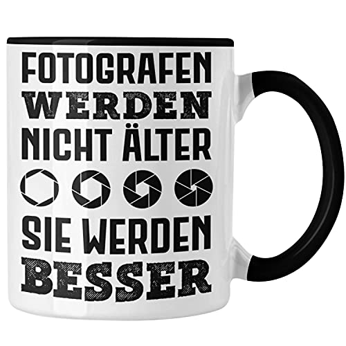 Trendation - Fotograf Tasse Zubehör Fotografie Geschenk Fotografieren Kaffeetasse Geschenkideen Lustiger Spruch (Schwarz) - Geschenkapp